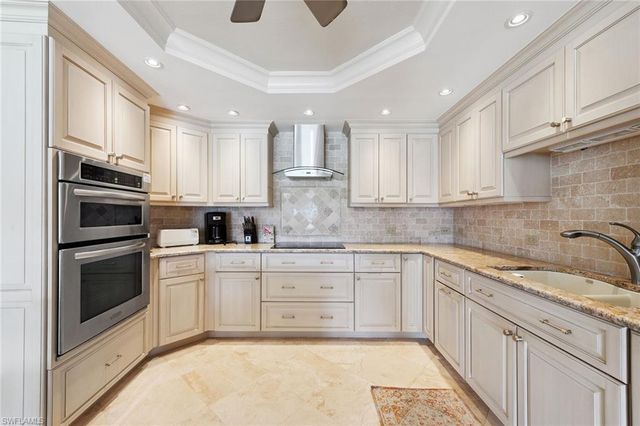 2310 Gulf Shore BLVD N 112, Naples, FL 34103