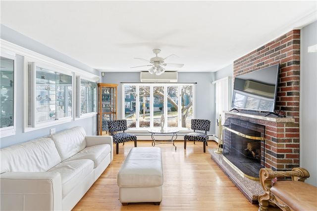 928 Admiral Street, Providence, RI 02904