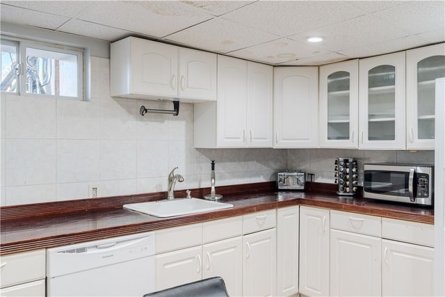 928 Admiral Street, Providence, RI 02904