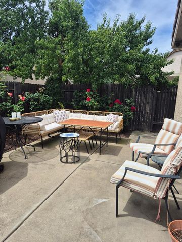 2835 Orly, Lincoln, CA 95648