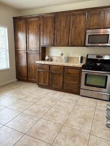 2835 Orly, Lincoln, CA 95648