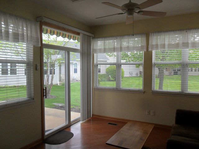 678 Cadillac Circle, Romeoville, IL 60446
