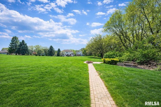 10423 N TRAILS EDGE Drive, Peoria, IL 61615