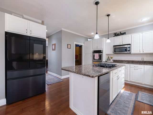 10423 N TRAILS EDGE Drive, Peoria, IL 61615