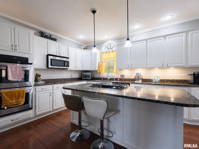 10423 N TRAILS EDGE Drive, Peoria, IL 61615