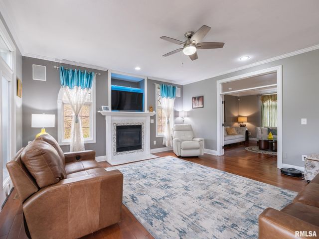 10423 N TRAILS EDGE Drive, Peoria, IL 61615