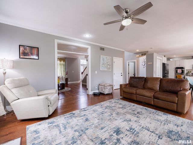 10423 N TRAILS EDGE Drive, Peoria, IL 61615