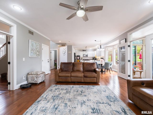 10423 N TRAILS EDGE Drive, Peoria, IL 61615