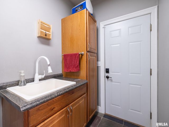 10423 N TRAILS EDGE Drive, Peoria, IL 61615