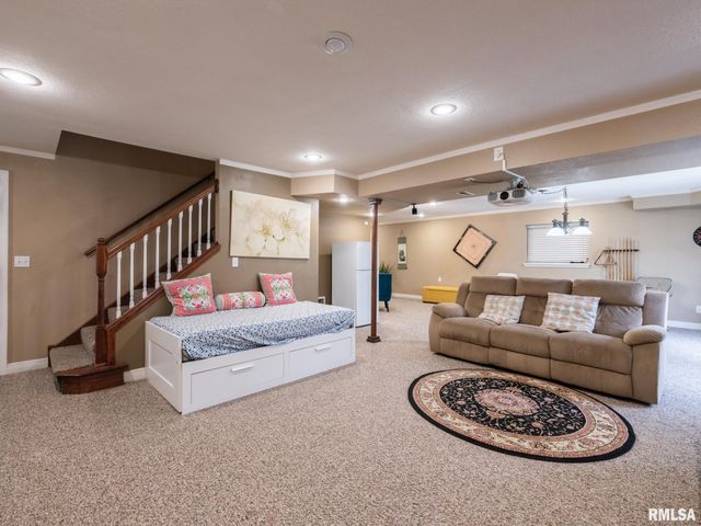 10423 N TRAILS EDGE Drive, Peoria, IL 61615