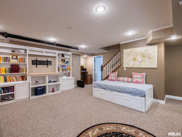 10423 N TRAILS EDGE Drive, Peoria, IL 61615