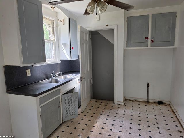 18269 Stout Street, Detroit, MI 48219