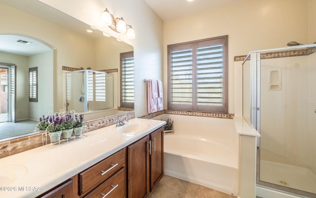 12648 N New Reflection Drive, Marana, AZ 85658