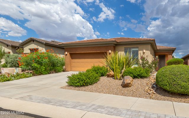 12648 N New Reflection Drive, Marana, AZ 85658