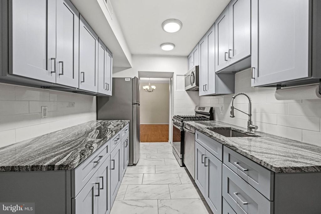 Image 1 of property listing at 11220 CHERRY HILL RD #254, Beltsville, MD 20705