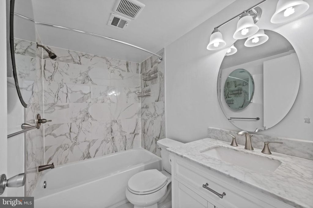 Image 22 of property listing at 11220 CHERRY HILL RD #254, Beltsville, MD 20705
