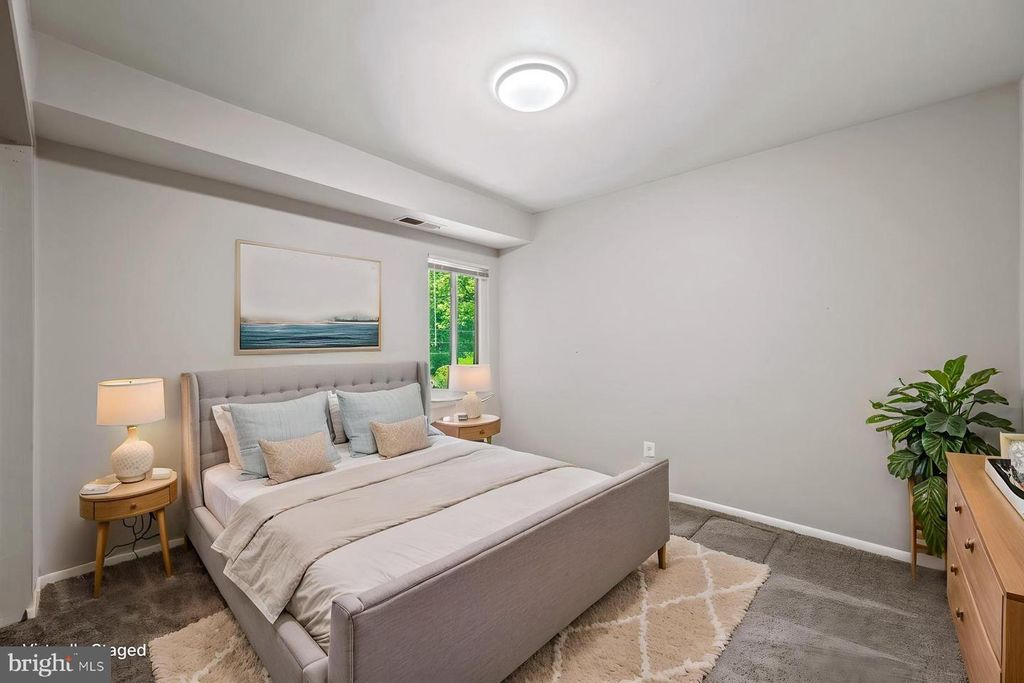 Image 26 of property listing at 11220 CHERRY HILL RD #254, Beltsville, MD 20705