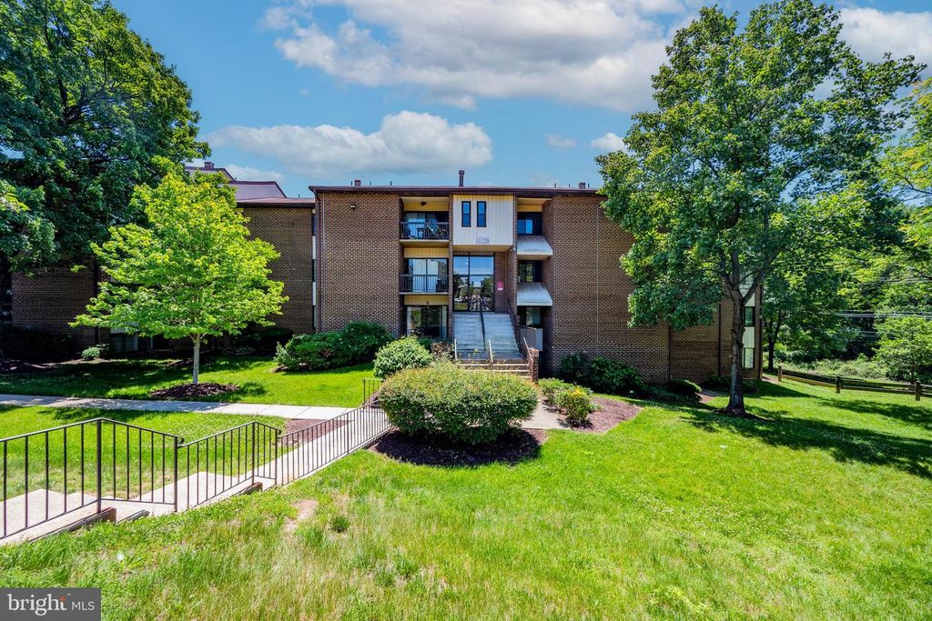 Image 4 of property listing at 11220 CHERRY HILL RD #254, Beltsville, MD 20705