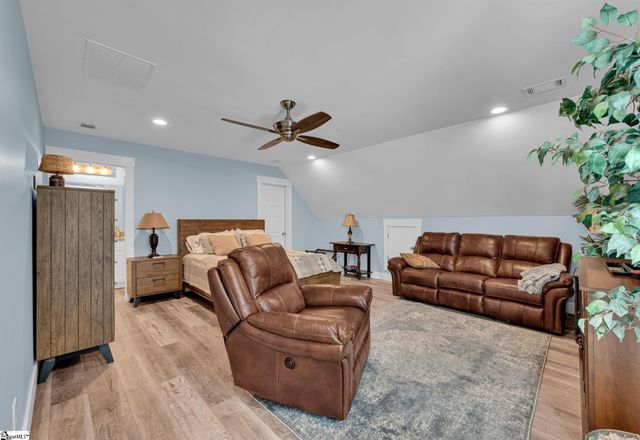 629 Riverstead Drive, Marietta, SC 29661