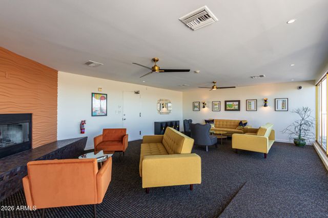 4750 N CENTRAL Avenue 8B, Phoenix, AZ 85012