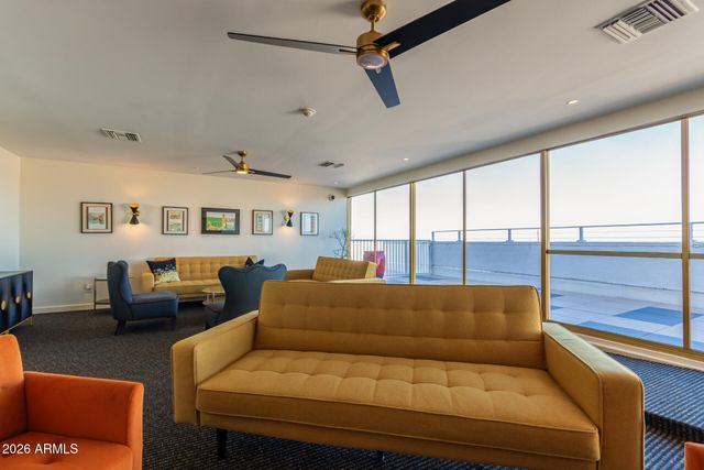 4750 N CENTRAL Avenue 8B, Phoenix, AZ 85012