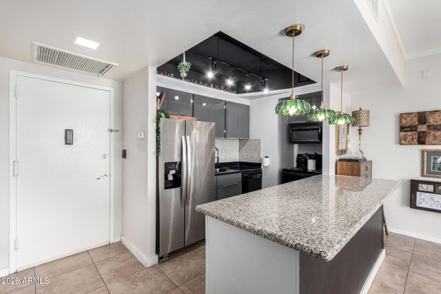 4750 N CENTRAL Avenue 8B, Phoenix, AZ 85012