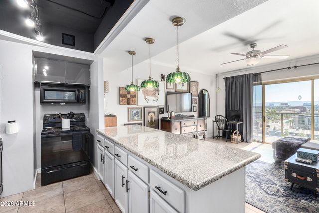 4750 N CENTRAL Avenue 8B, Phoenix, AZ 85012