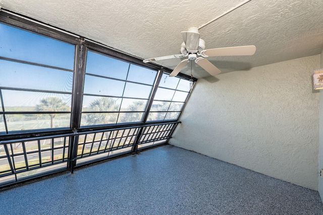 9860 62ND TERRACE N 1025, St Petersburg, FL 33708