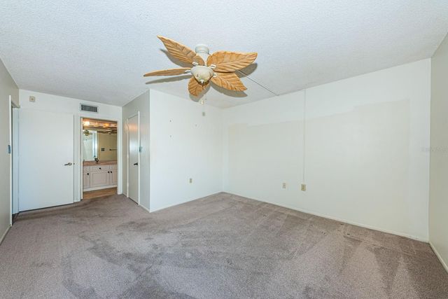 9860 62ND TERRACE N 1025, St Petersburg, FL 33708