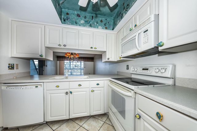 9860 62ND TERRACE N 1025, St Petersburg, FL 33708