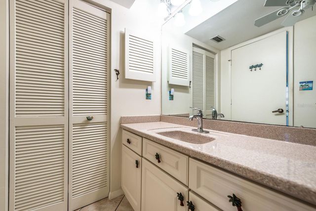 9860 62ND TERRACE N 1025, St Petersburg, FL 33708