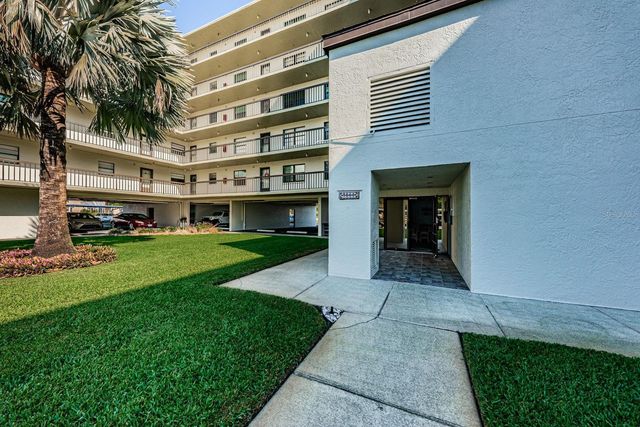 9860 62ND TERRACE N 1025, St Petersburg, FL 33708