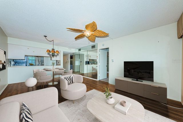 9860 62ND TERRACE N 1025, St Petersburg, FL 33708