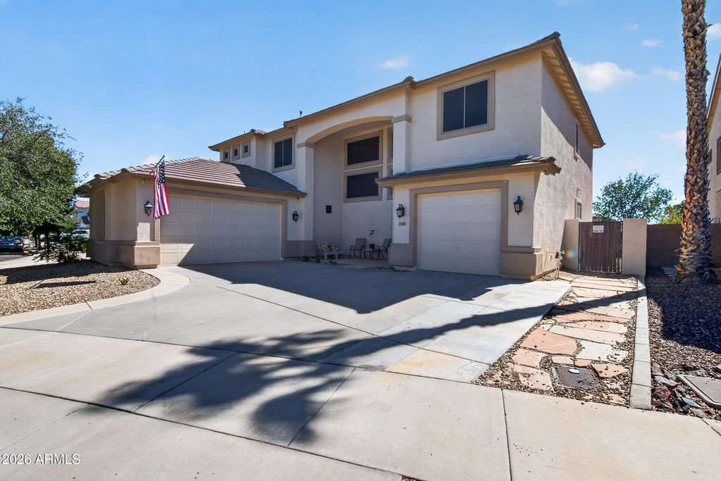 15809 W MERCER Lane, Surprise, AZ 85379 — exterior
