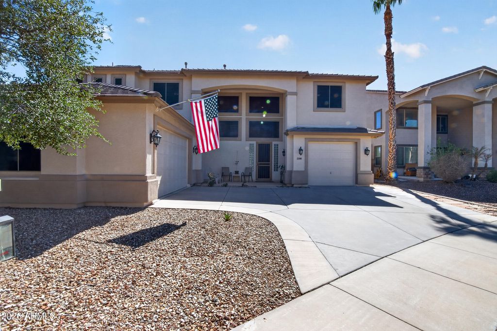 15809 W MERCER Lane, Surprise, AZ 85379 — photo 2