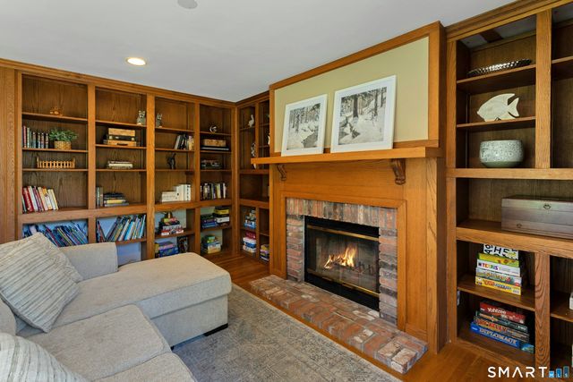 104 Nutmeg Lane, Stamford, CT 06905
