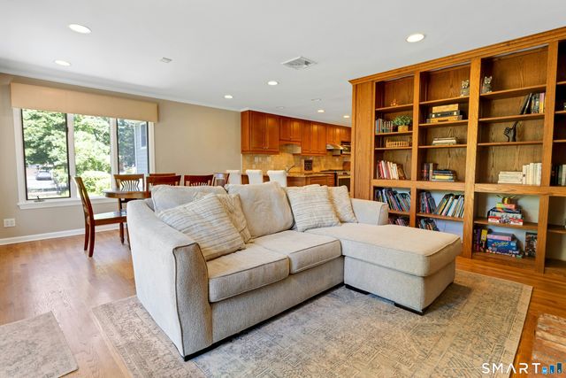 104 Nutmeg Lane, Stamford, CT 06905