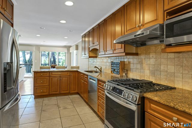 104 Nutmeg Lane, Stamford, CT 06905
