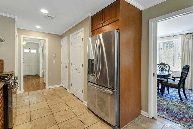 104 Nutmeg Lane, Stamford, CT 06905