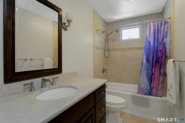 104 Nutmeg Lane, Stamford, CT 06905