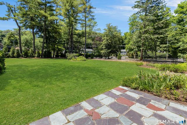 104 Nutmeg Lane, Stamford, CT 06905