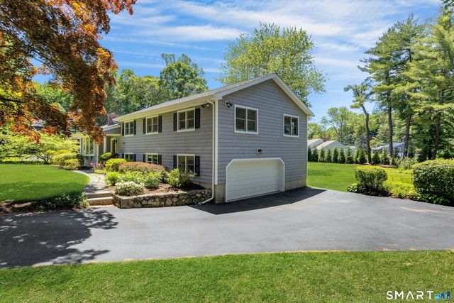 104 Nutmeg Lane, Stamford, CT 06905