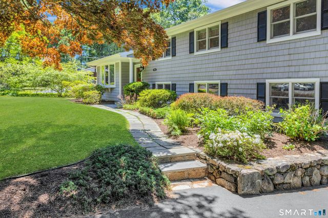 104 Nutmeg Lane, Stamford, CT 06905