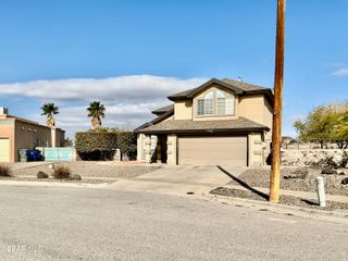 7369 LUZ DE LUMBRE Avenue, El Paso, TX 79912