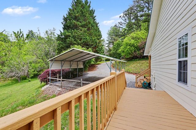 257 Brandus Drive, Hayesville, NC 28904