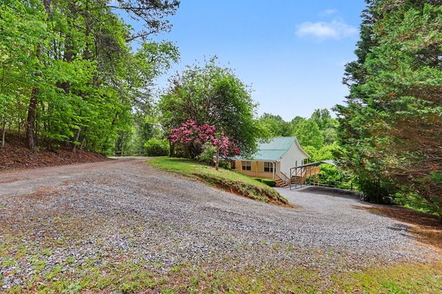 257 Brandus Drive, Hayesville, NC 28904