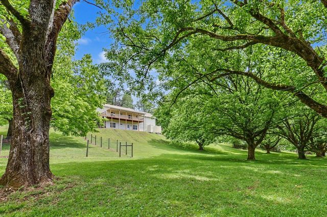 257 Brandus Drive, Hayesville, NC 28904