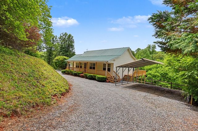 257 Brandus Drive, Hayesville, NC 28904