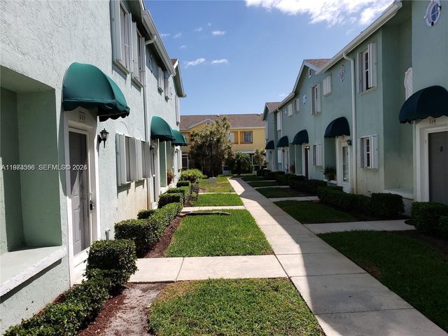 313 Waterside Dr 313, Hypoluxo, FL 33462