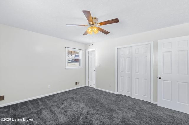 8199 Arnoldtown Rd, Louisville, KY 40214